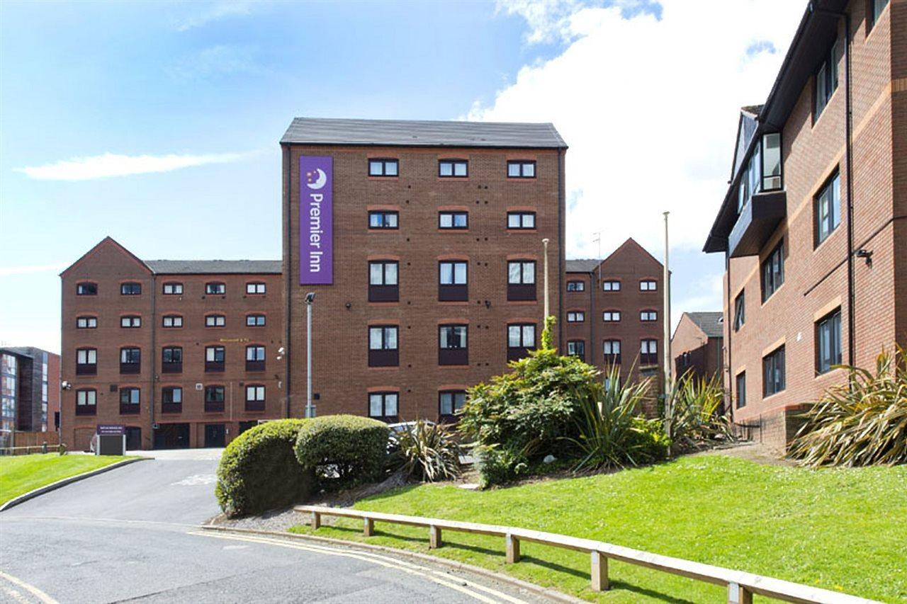 Premier Inn Birmingham City Centre Bridge Street Exterior foto