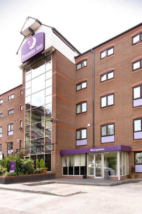 Premier Inn Birmingham City Centre Bridge Street Exterior foto